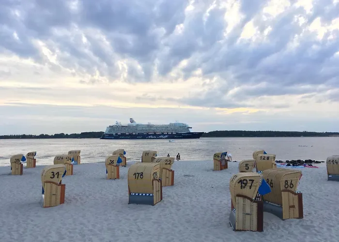 Fewo Villa Laboe Apartamento *